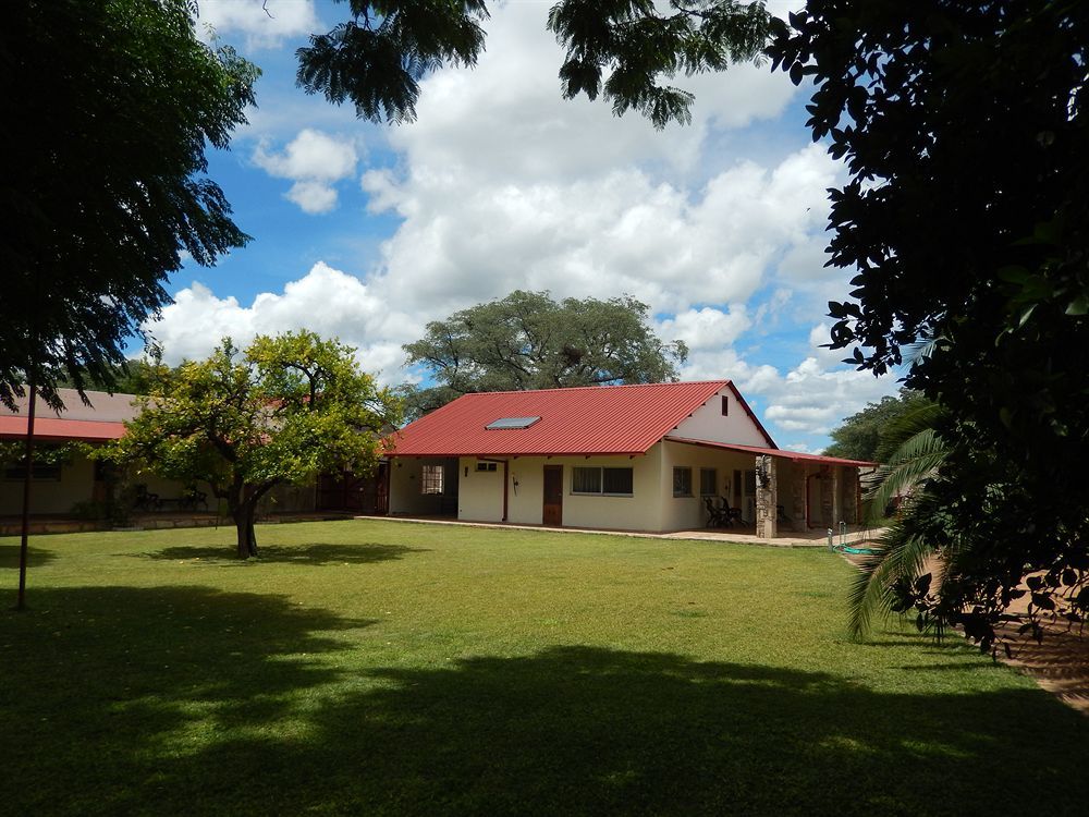 Dornhuegel Guestfarm Hotel Grootfontein Exterior photo